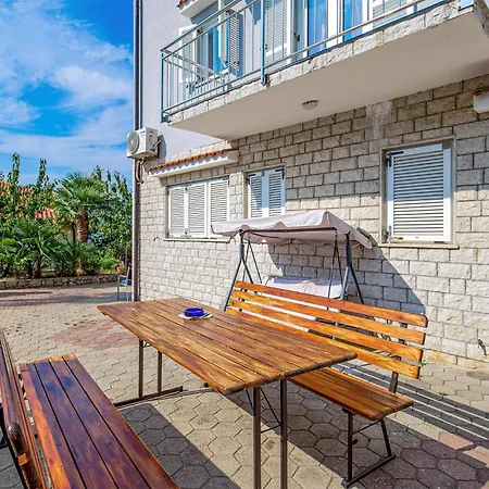 Cozy In With Wi-fi Apartman